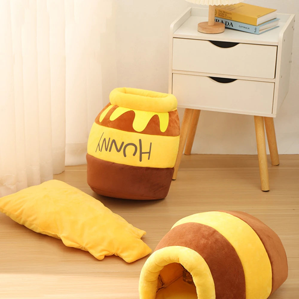 Cozy Coral Fleece Pet Bed "Honey"